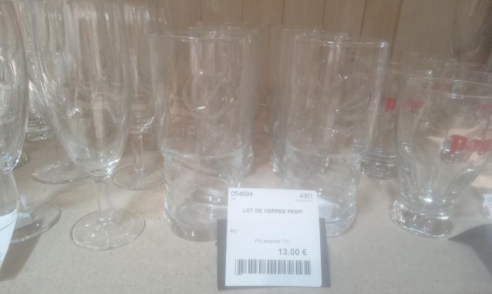 LOT DE VERRES PESPI