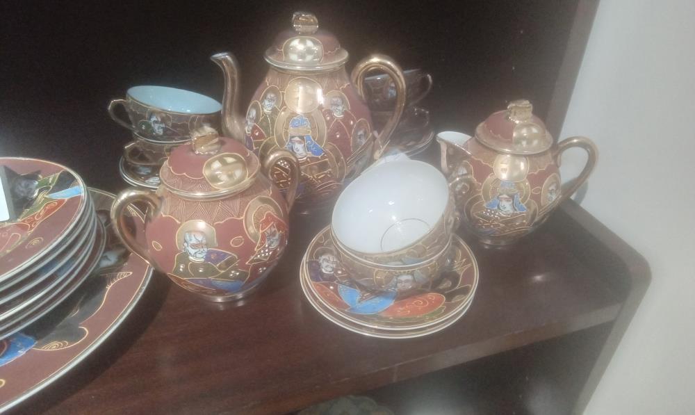 SERVICE PORCELAINE ASIATIQUE