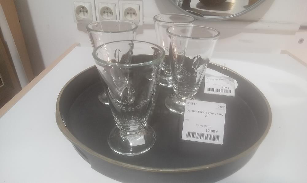 LOT DE 4 MUGGS VERRE DAFE