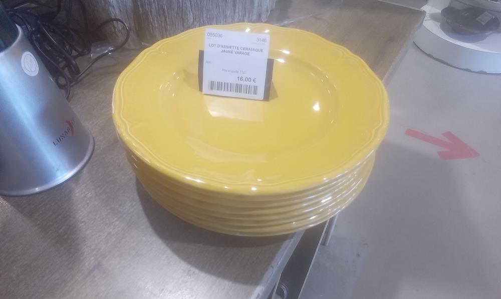 LOT D'ASSIETTE CERAMIQUE JAUNE VARAGE