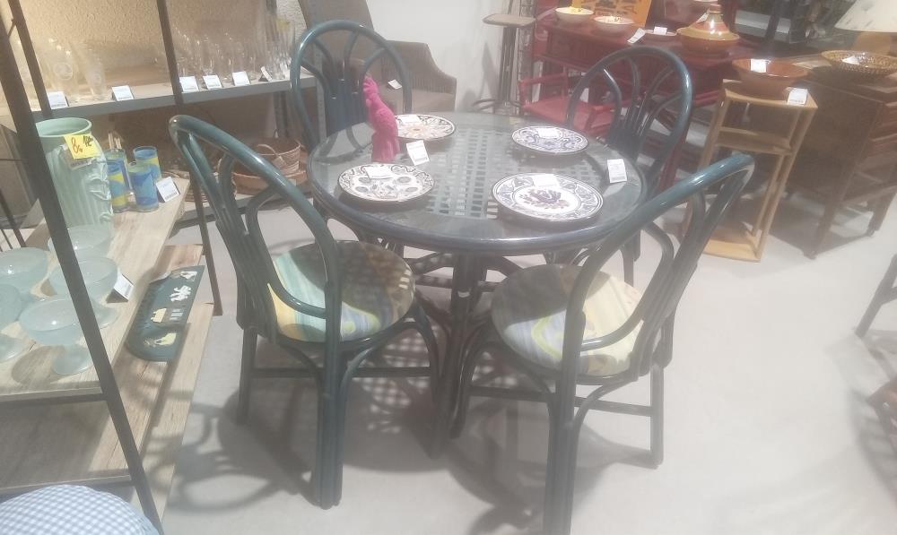 TABLE ROTIN+4 CHAISES TISSUS