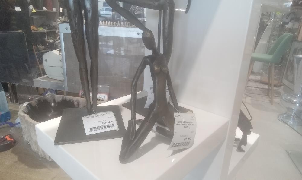 FEMME A GENOUX ACIER BRONZE D'APRES KLEIN JEAN MARIE