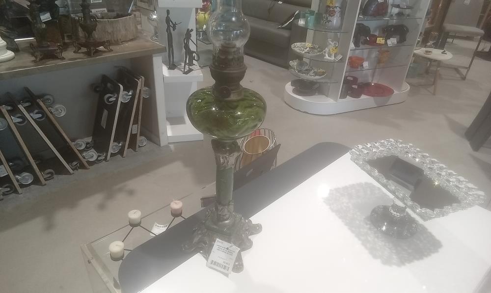 LAMPE A PETROLE GM PIED METAL ET IMI MARBRE VERT+VERRE EN L'ETAT