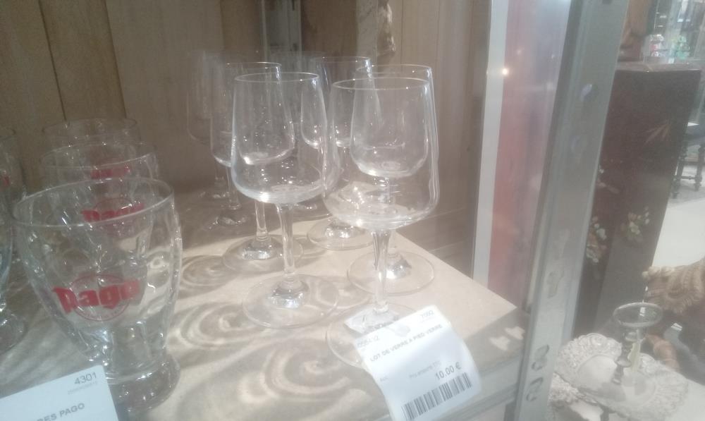 LOT DE VERRE A PIED VERRE