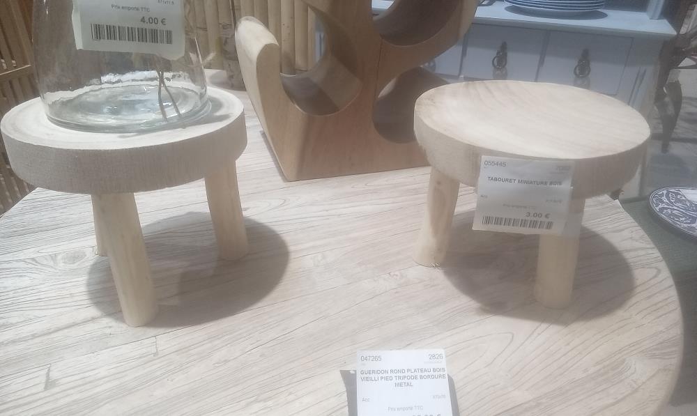 TABOURET MINIATURE BOIS