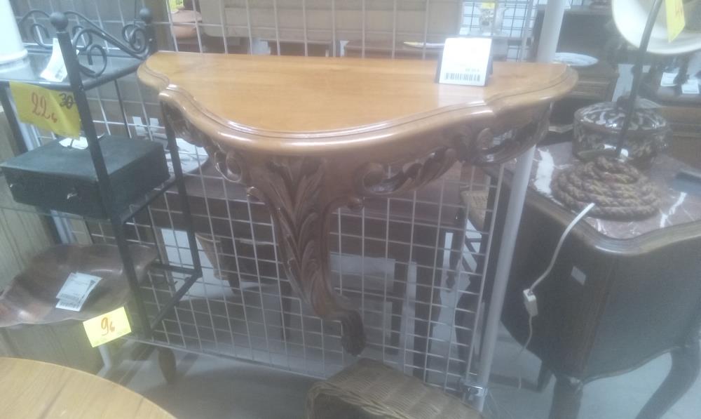 CONSOLE MERISIER STYLE LOUIS XV AJOUREE