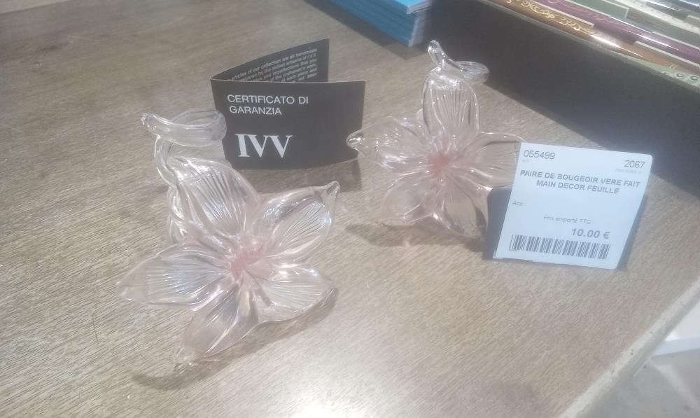 PAIRE DE BOUGEOIR VERE FAIT MAIN DECOR FEUILLE
