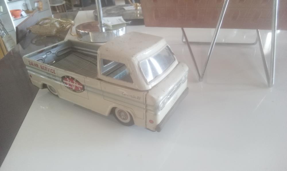 PICK UP CORVAIR 95 A FRICTION EN L'ETAT