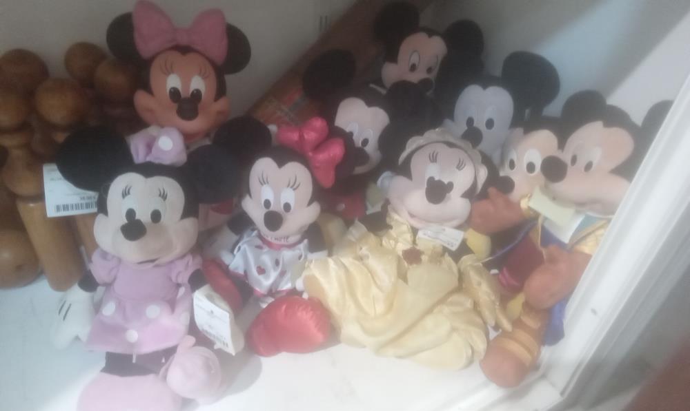 FIGURINE DISNEY MICKEY OU MINNIE