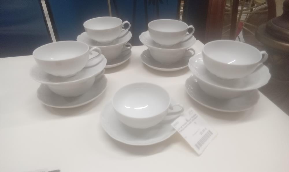 LOT DE TASSES +SOUS TASSES PORCELAINE KAISER GERMANY