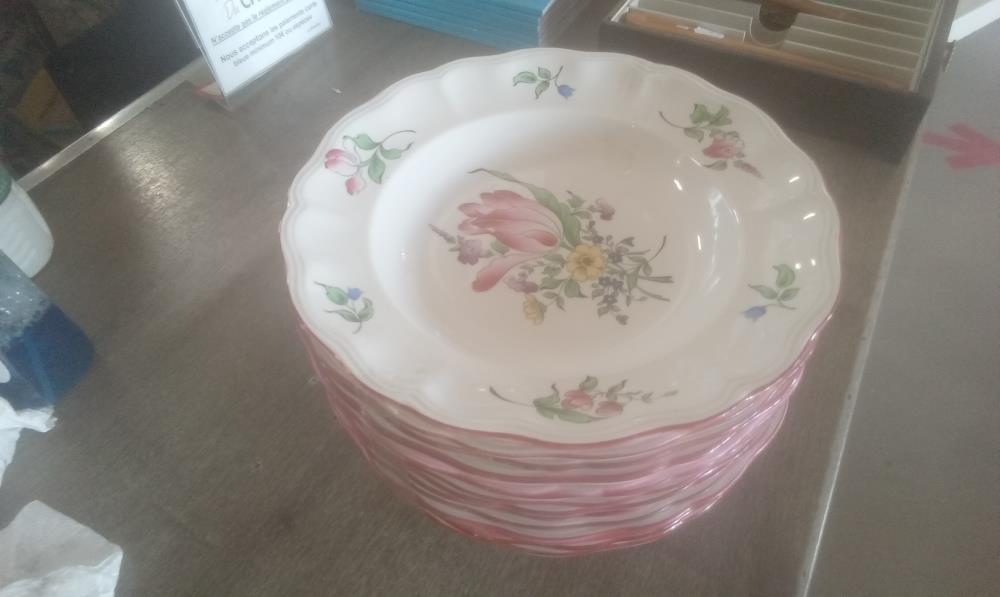 LOT D'ASSIETTE CREUSE CERAMIQUE LUNEVILLE 