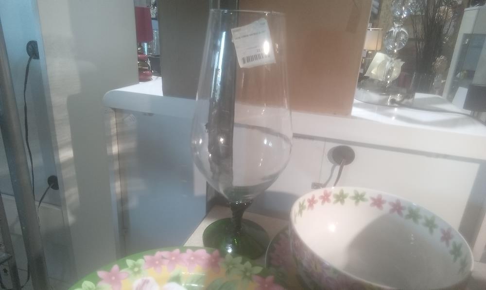 VASE VERRE GM SOCLE VERT