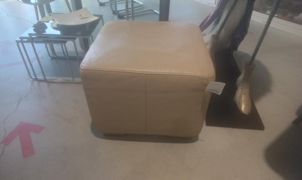 POUF CUIR BEIGE