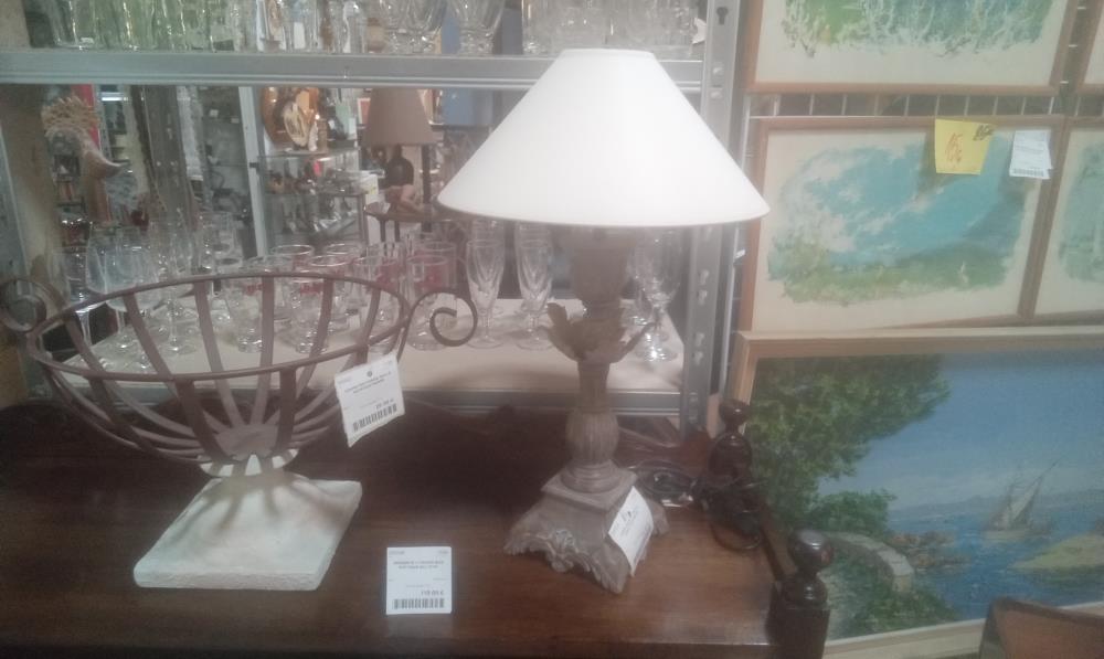 LAMPE BOIS ET METAL +ABATJOUR BEIGE