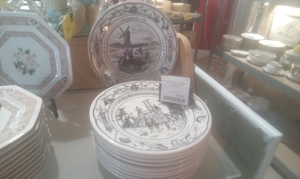 LOT D'ASSIETTES CERAMIQUE DECOR PYROC SCENE HISTORIQUE