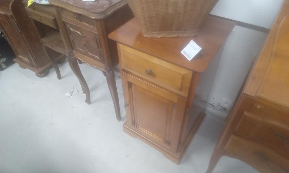 CHEVET PLACAGE MERISIER ST LP 1P+1T EN L'ETAT