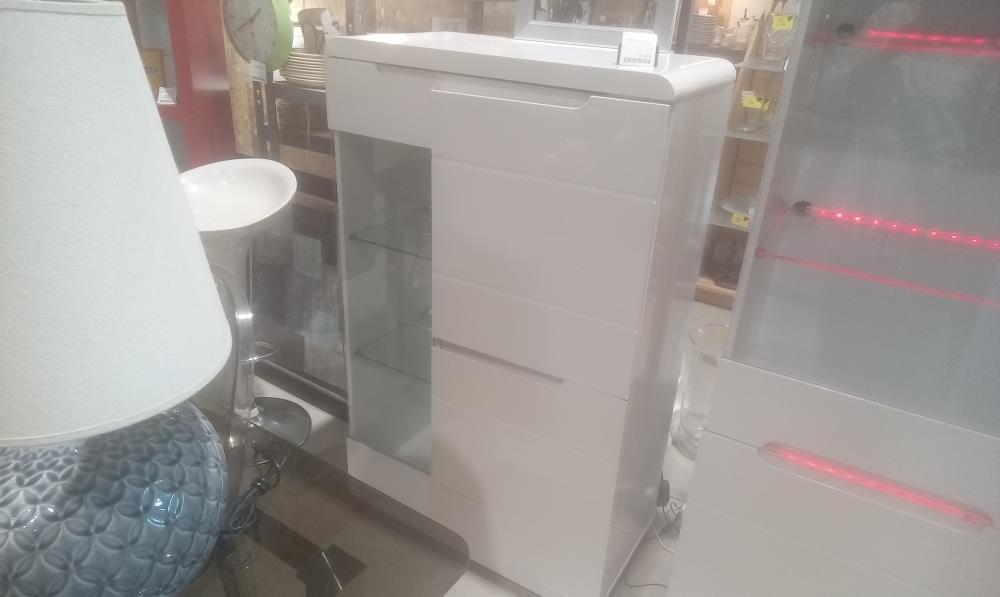 VITRINE LAQUEE BLANCHE 3 PORTES COTE EN L'ETAT