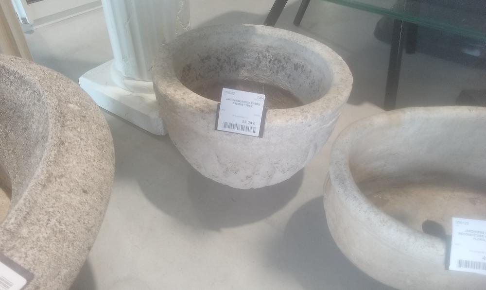 JARDINIERE RONDE PIERRE RECONSTITUEE