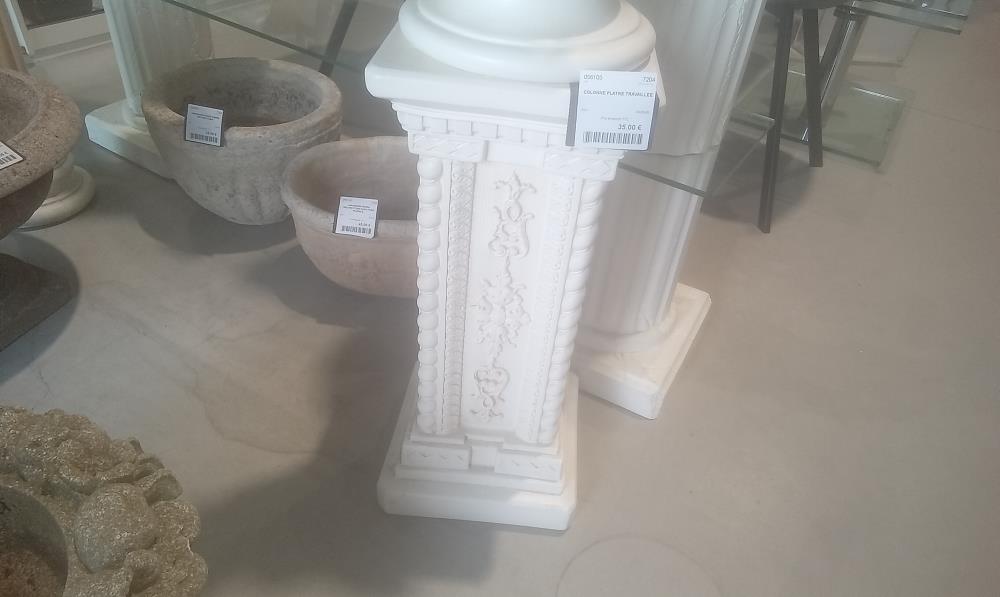 COLONNE PLATRE TRAVAILLEE