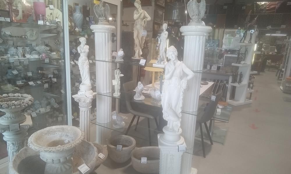 ETAGERE VERRE ET COLONNE PLATRE X4
