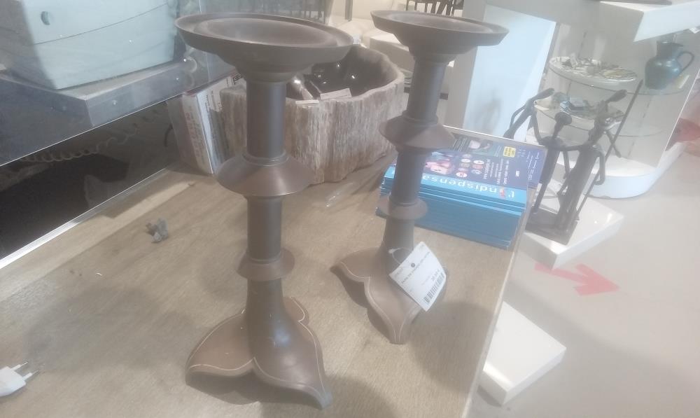 PAIRE DE CHANDELIER LAITON