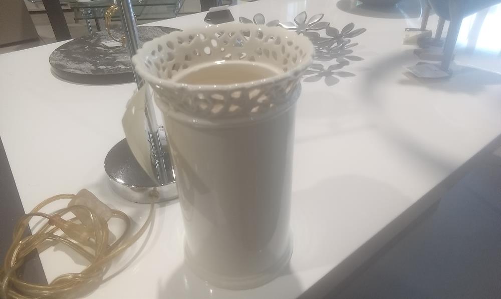 VASE CERAMIQUE BEIGE AJOUREE