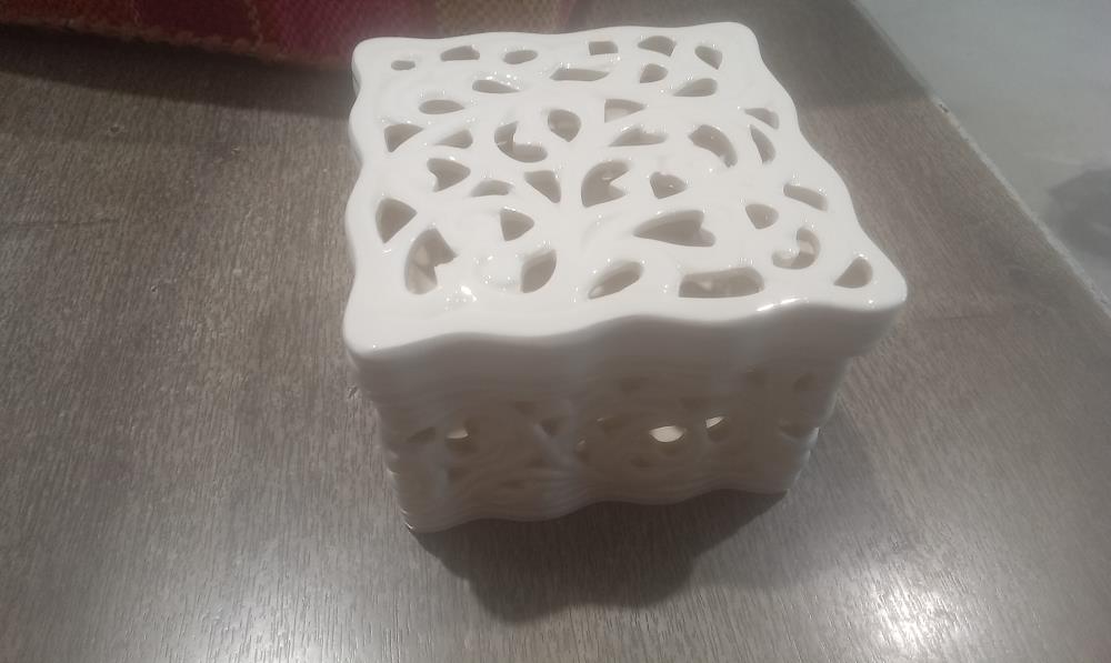 BONBONNIERE CERAMIQUE AJOUREE BEIGE