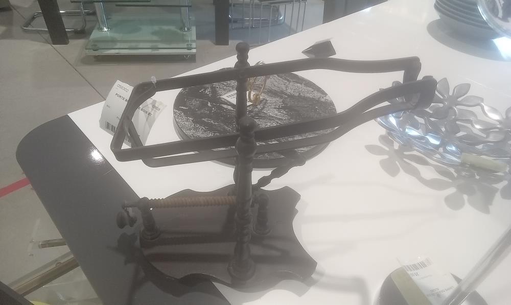 PORTE BOUTEILLE BOIS ET METAL