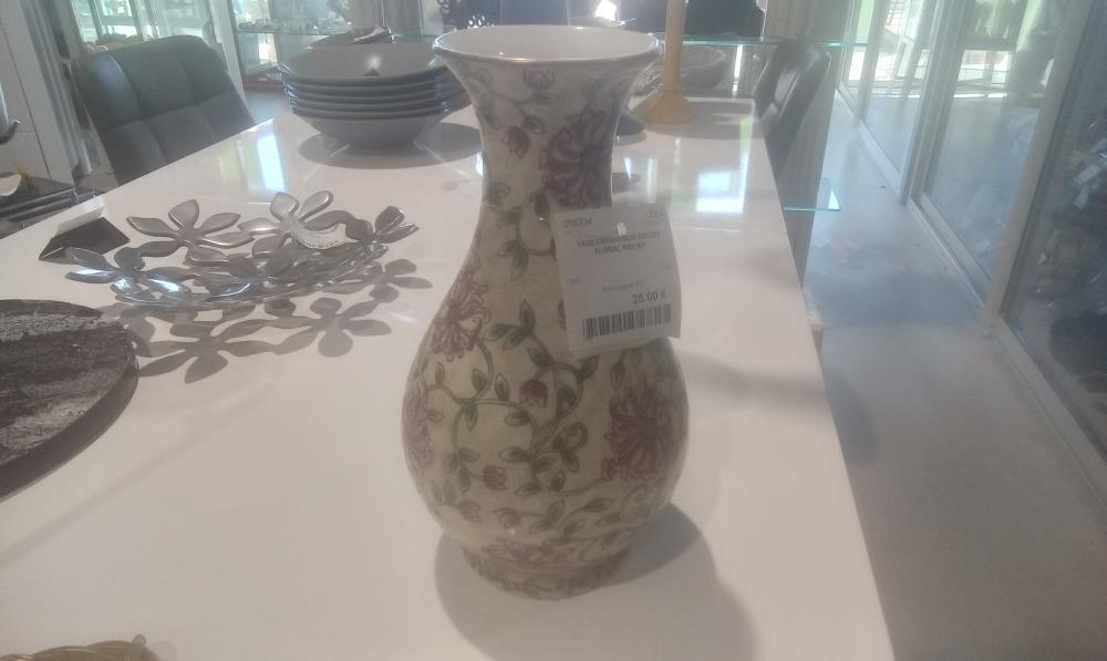 VASE CERAMIQUE DECOR FLORAL RELIEF