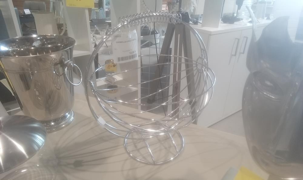 CORBEILLE A FRUIT METAL
