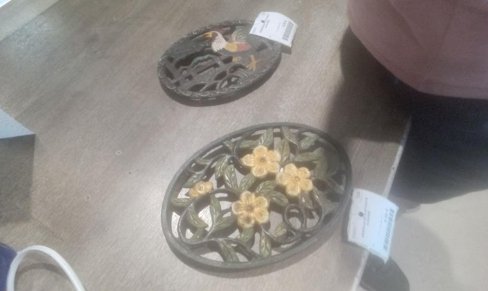 DESSOUS DE PLAT FONTE AJOUREE