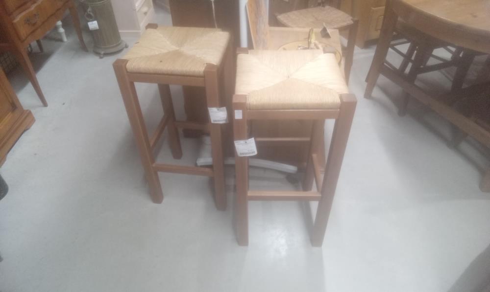 TABOURET RUSTIQUE PAILLE EN L'ETAT