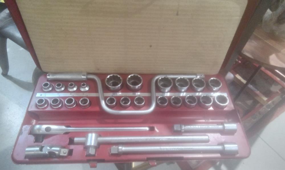JEU DE DOUILLE FACOM+ETUI
