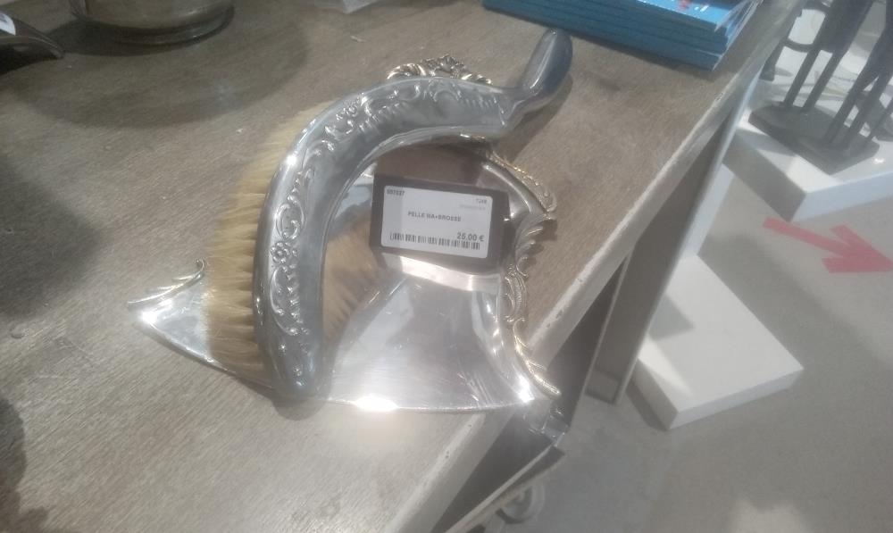 PELLE MA+BROSSE