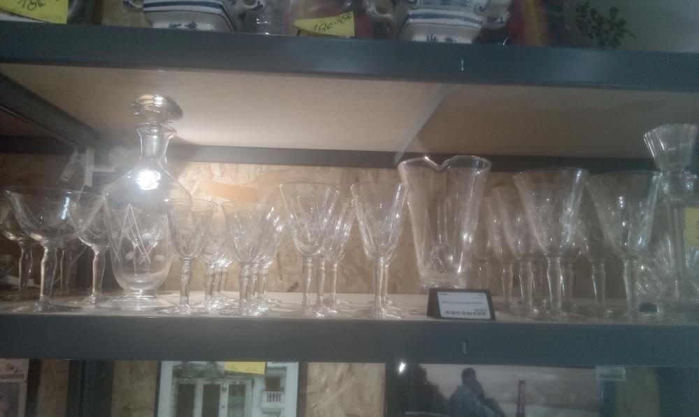 SERVICE VERRE A PIED ANNEE 50