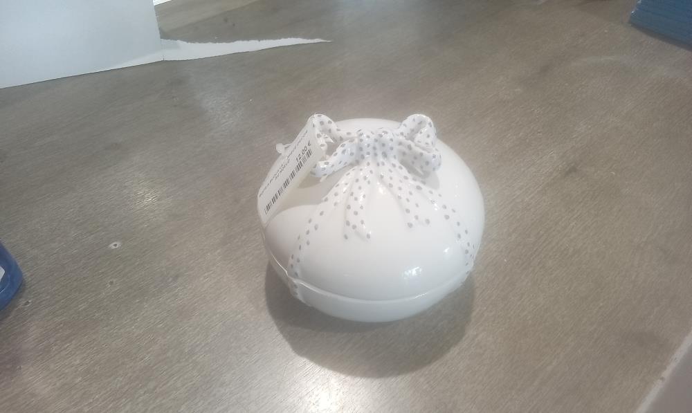 BOITE A BIJOUX CERAMIQUE DECOR AU NOEUD