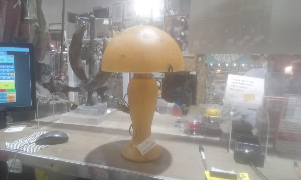 LAMPE VERRE JAUNE EN 2 PARTIES