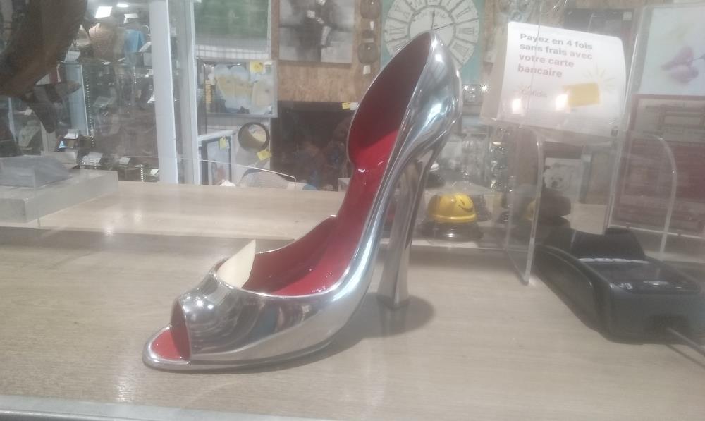 PORTE BOUTEILLE CHAUSSURE METAL