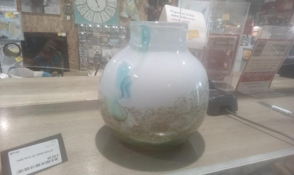 VASE PATE DE VERRE BOULE