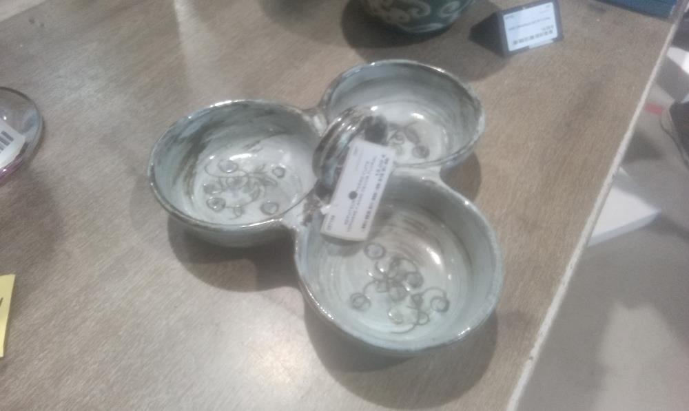 SERVITEUR X3 TERRE CUITE VERNISSE 1 ANSE DECOR FLORAL