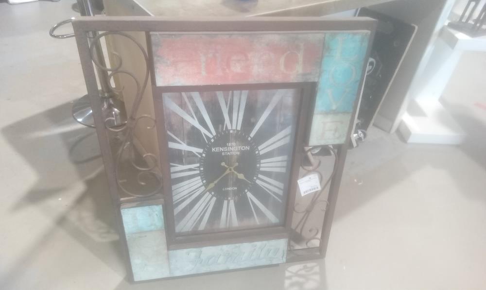 PENDULE KENSINGTON METAL AJOUREE