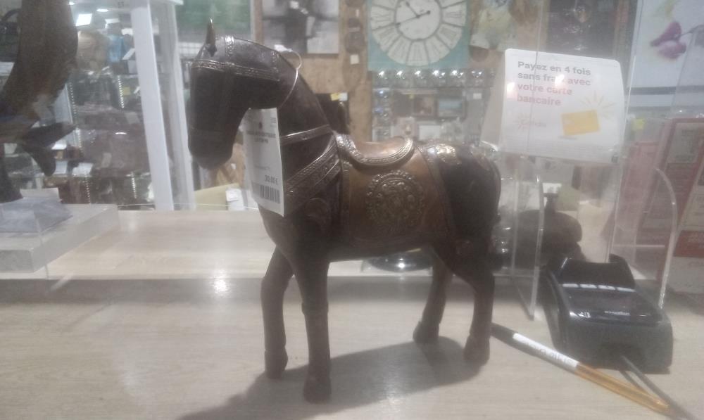 CHEVAL BOIS EXOTIQUE ET LAITON PM