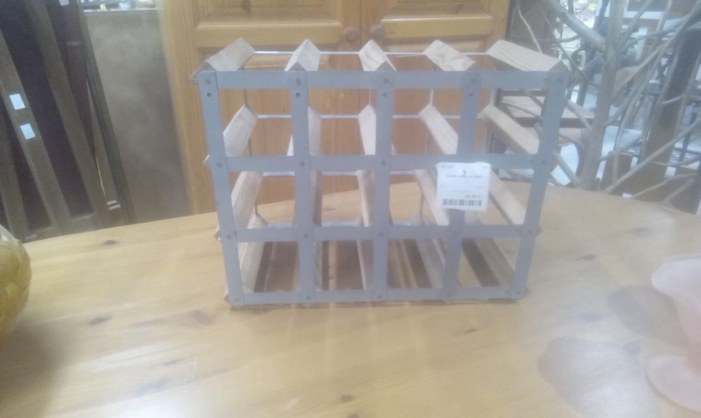 CASIER METAL ET BOIS