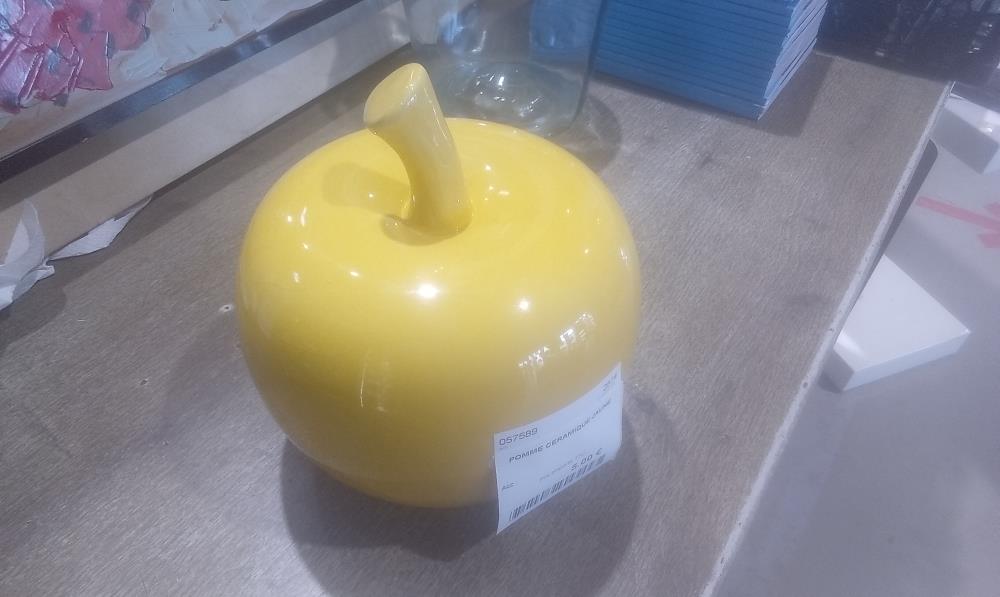 POMME CERAMIQUE JAUNE