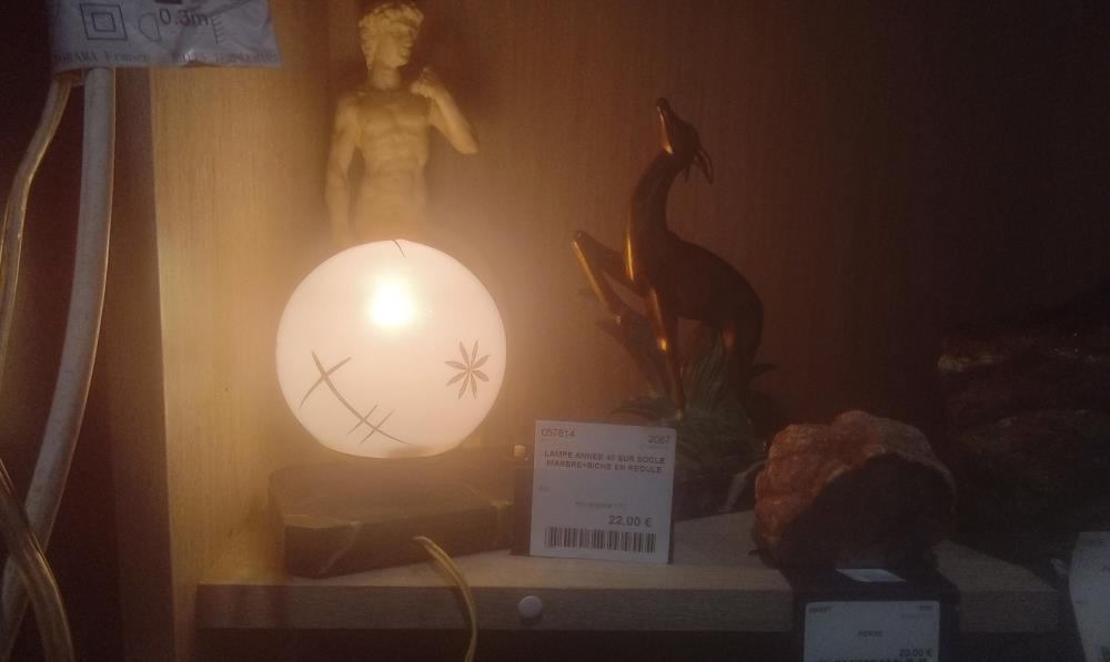 LAMPE ANNEE 40 SUR SOCLE MARBRE+BICHE EN REGULE
