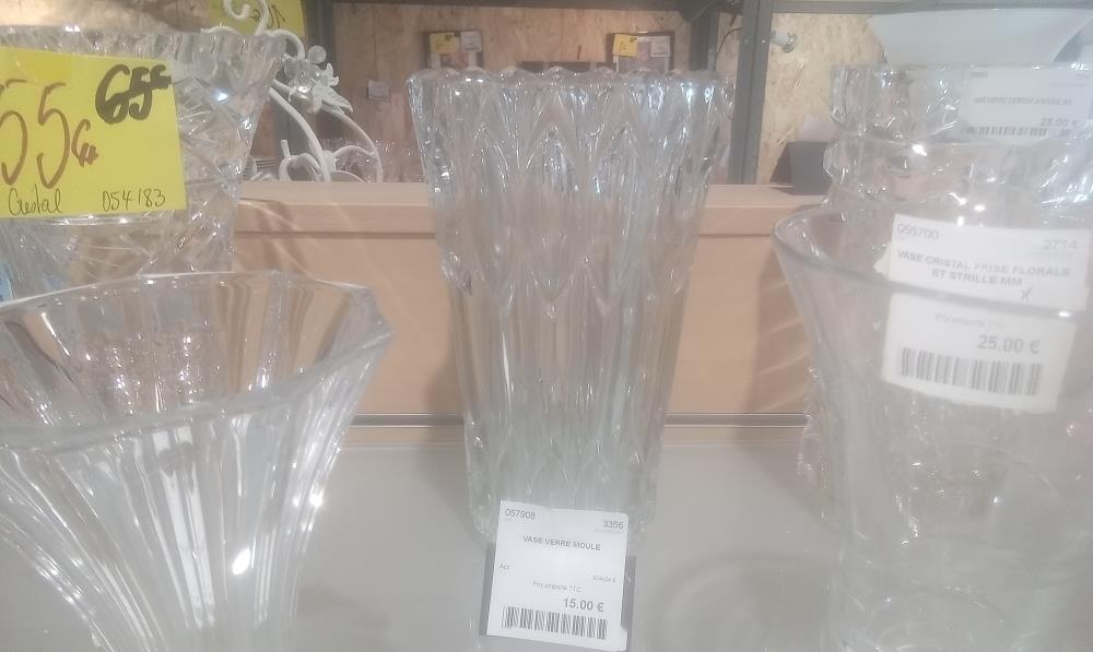 VASE VERRE MOULE