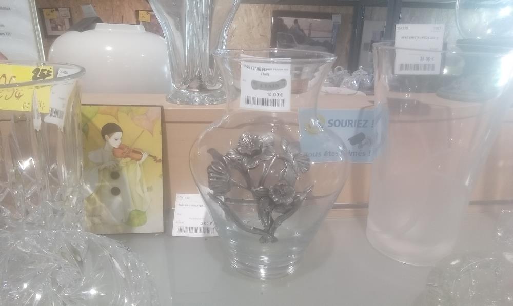VASE VERRE DECOR FLEUR EN ETAIN