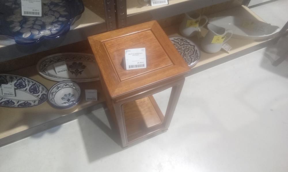 SELETTE CARREE BOIS EXOTIQUE