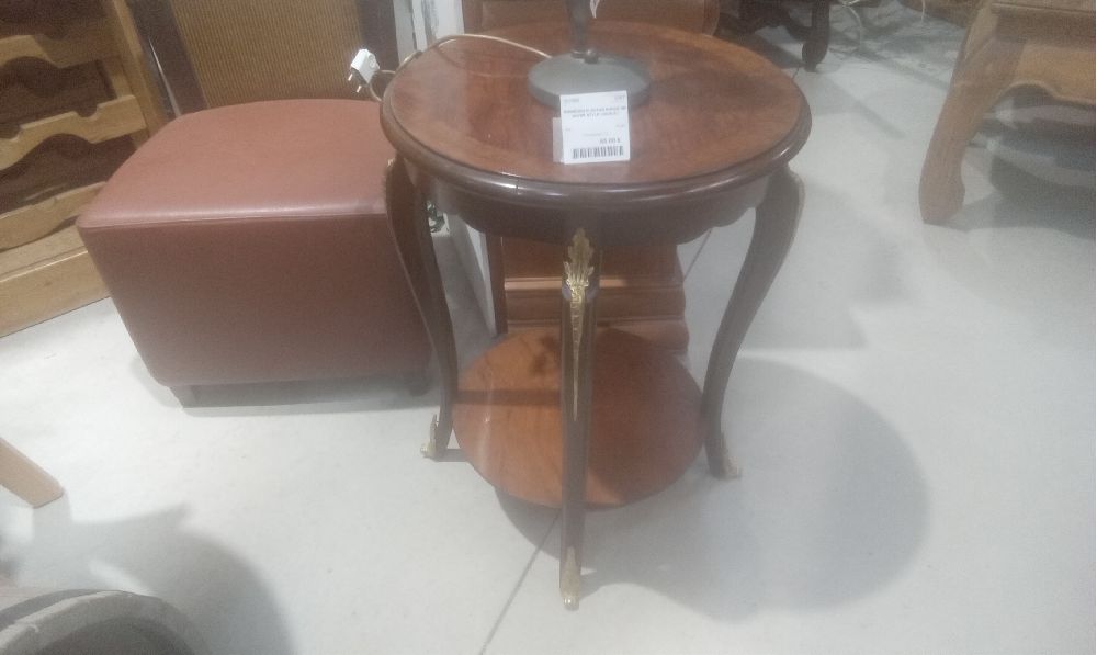 GUERIDON PLACAGE RONCE DE NOYER STYLE LOUIS XV