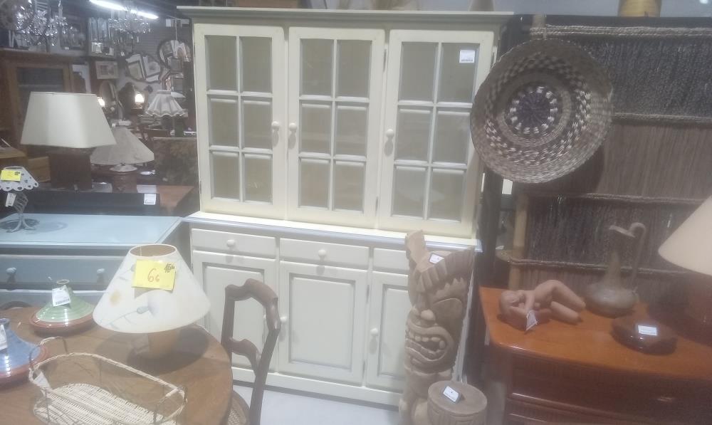 BUFFET 2 CORPS PEINT STYLE PROVENCAL EN L'ETAT